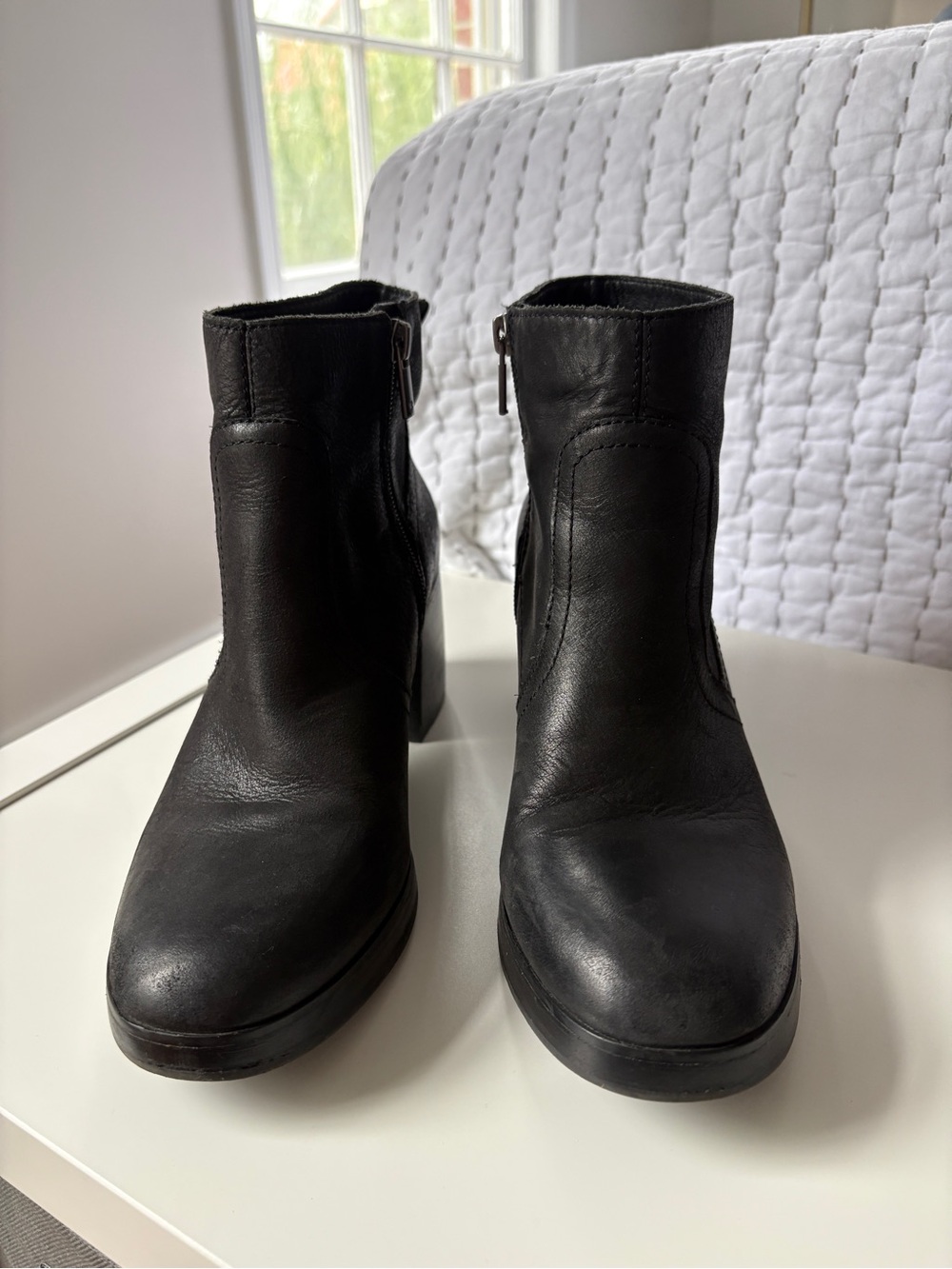 Lucky Brand Black Leather Ankle Booties with Side Zip